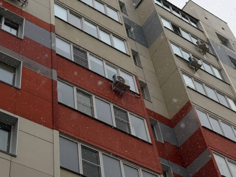 Демонтаж старого кондиционера и установка сплит-системы FUNAI SHOGUH — работа бригады Репешко Дмитрия и Григория