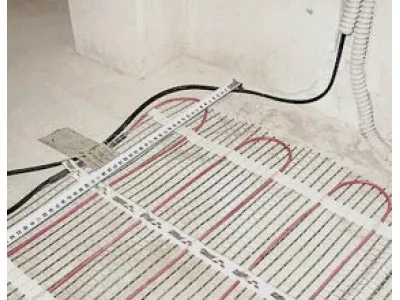 Кабельный теплый пол в прихожей