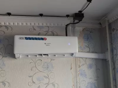 Установка кондиционера Loriot LAC-09TA Neon для клиента Ильи — быстрый монтаж от компании "Буран"