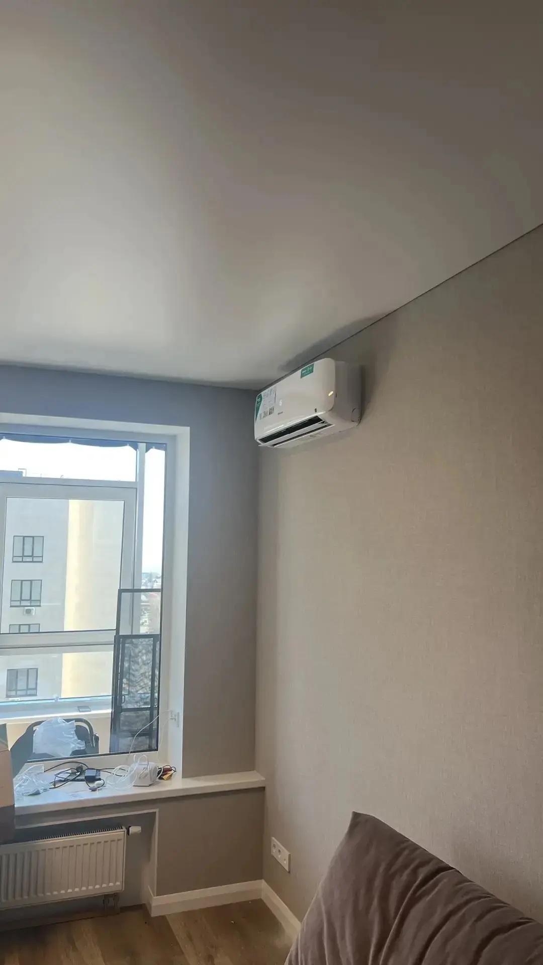 Hisense PREMIUM Design монтаж в квартире Барнаул